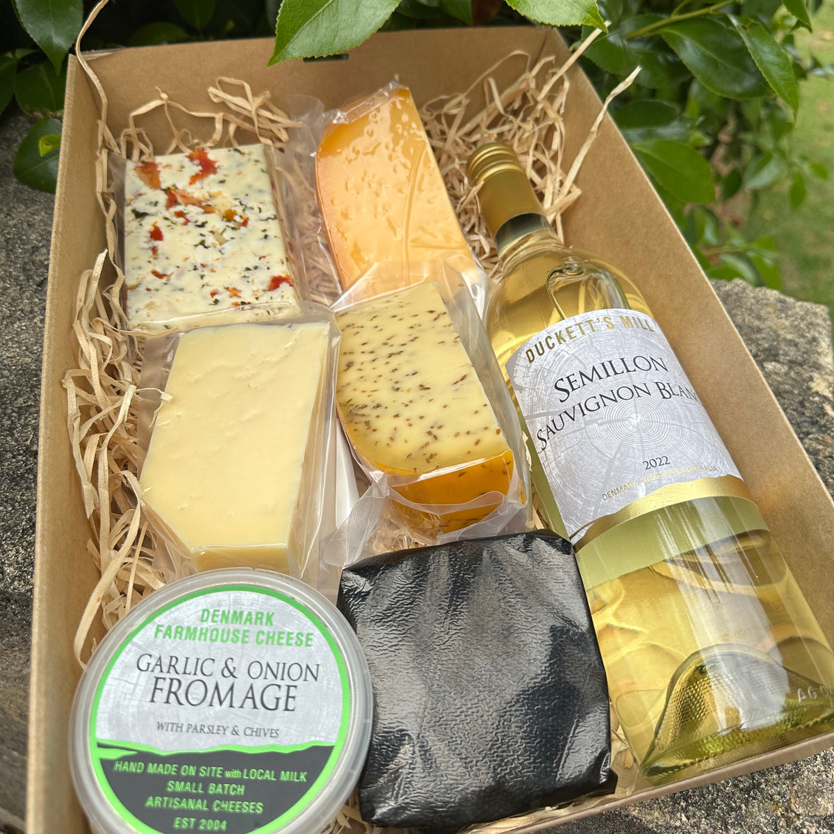 Cheese &amp; Wine Hamper